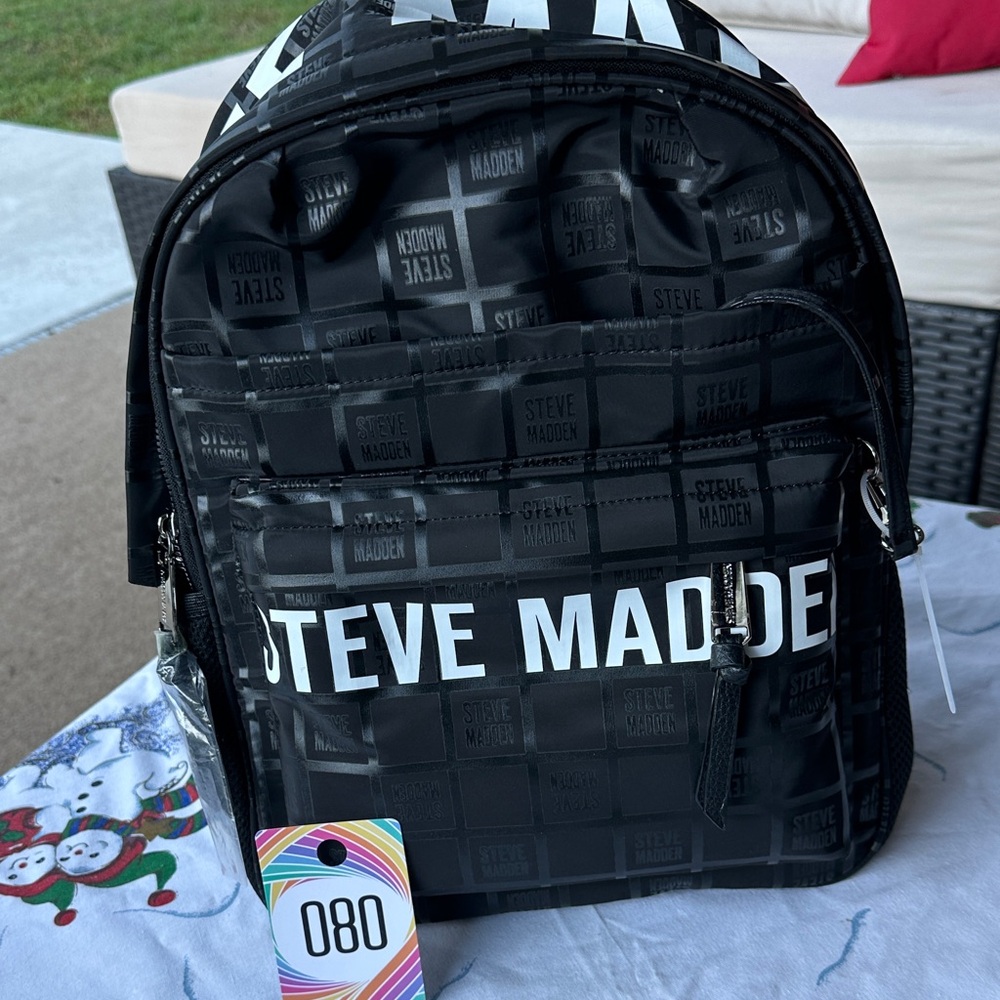 080,NWT Steve Madden Black Logo Backpack